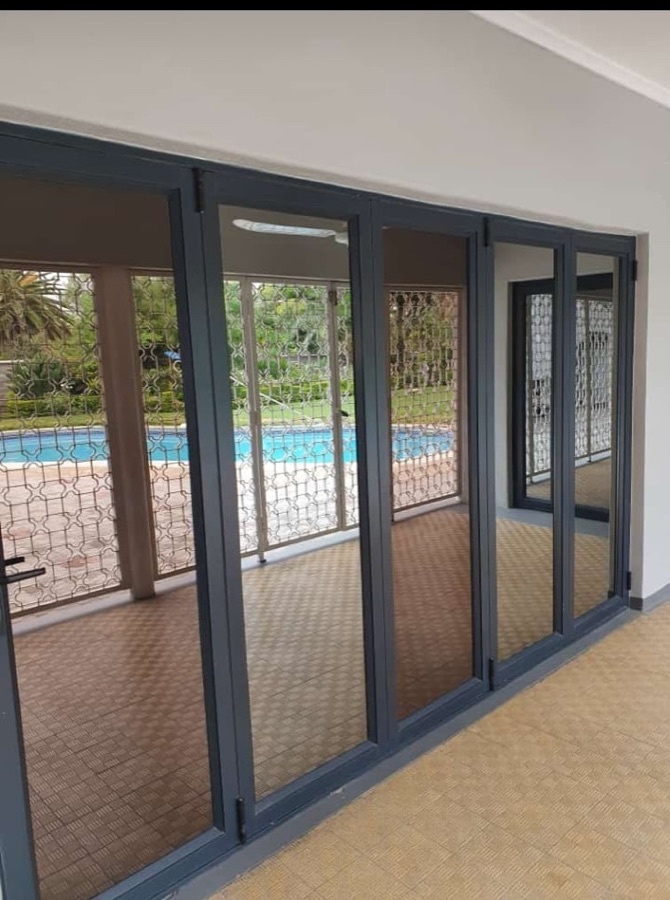 Aluminium doors installation