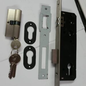 Roller Lock "H" 35BS With 65mm Cylinder RL012SS-62