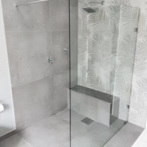 Contemporary Open Concept Shower Design