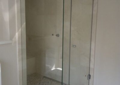 Sophisticated and Transparent Shower Enclosure